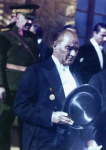 Atatürk Albümü (13)